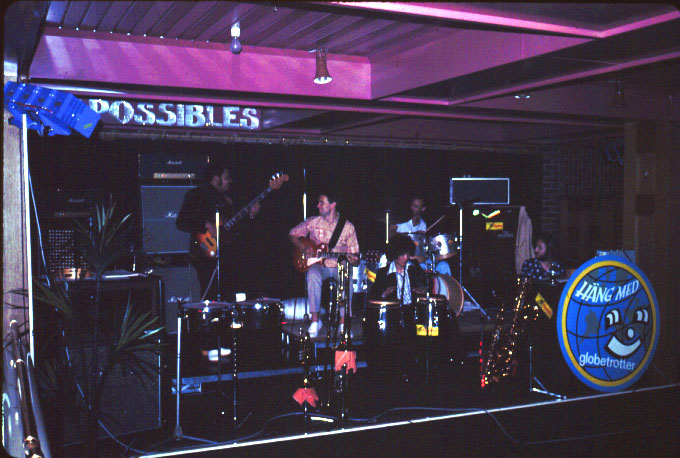 MO-Disco2.jpg (97465 byte)