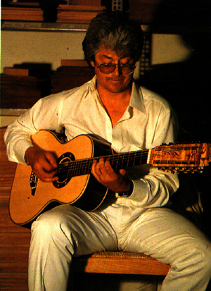 larryatplms.jpg (82388 byte)
